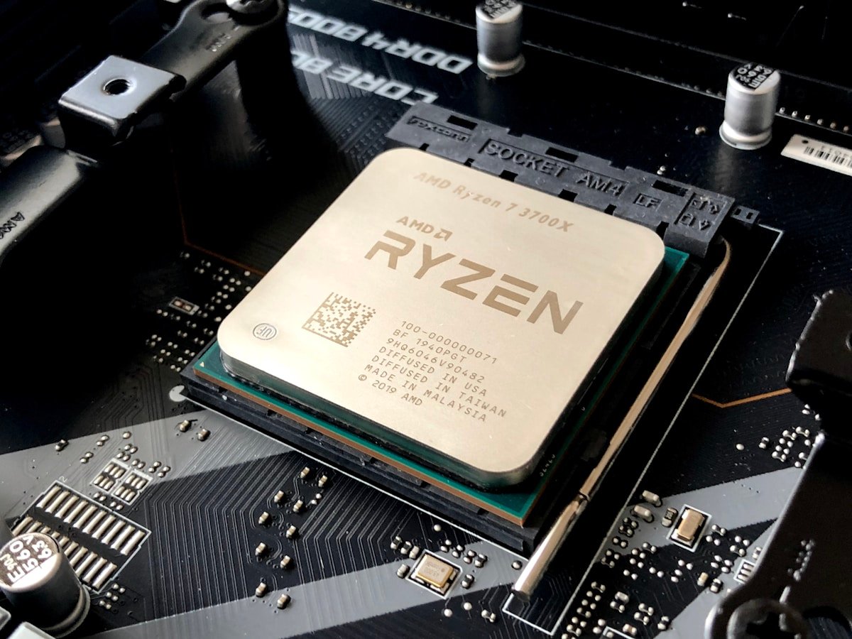 AMD Ryzen 9 9950X3D